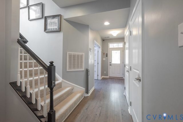 5906 Swift Fox Dr, Moseley, VA 23120