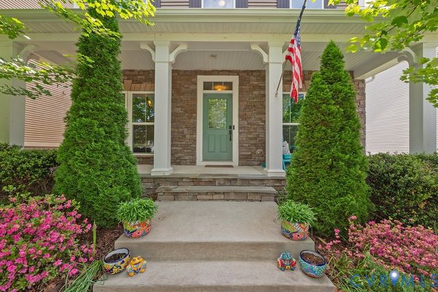 5906 Swift Fox Dr, Moseley, VA 23120