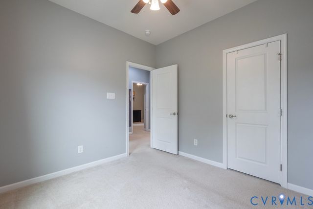 5906 Swift Fox Dr, Moseley, VA 23120