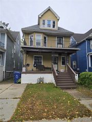 40 Kamper Avenue Upper, Buffalo, NY 14210