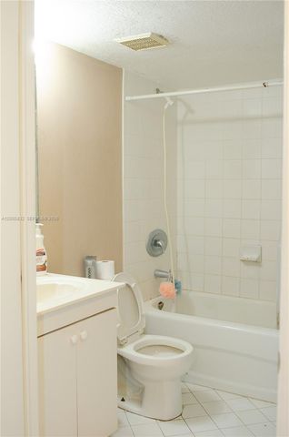 1260 SE 28th Ct 103, Homestead, FL 33035