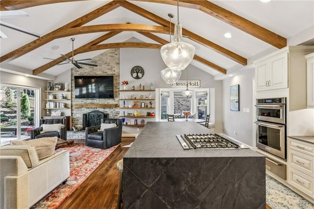 7265 Hunters Branch Drive, Atlanta, GA 30328