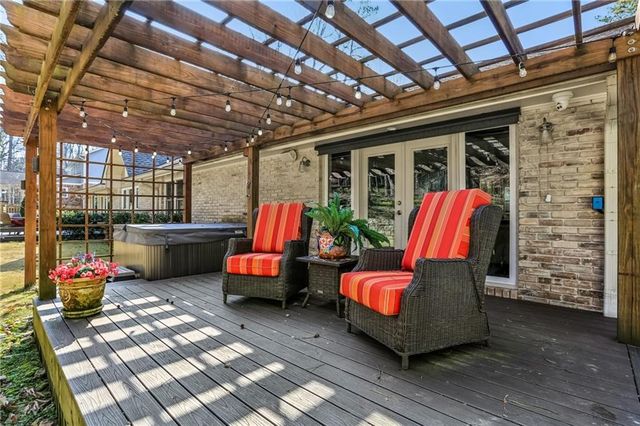 7265 Hunters Branch Drive, Atlanta, GA 30328