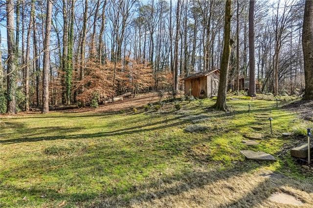 7265 Hunters Branch Drive, Atlanta, GA 30328