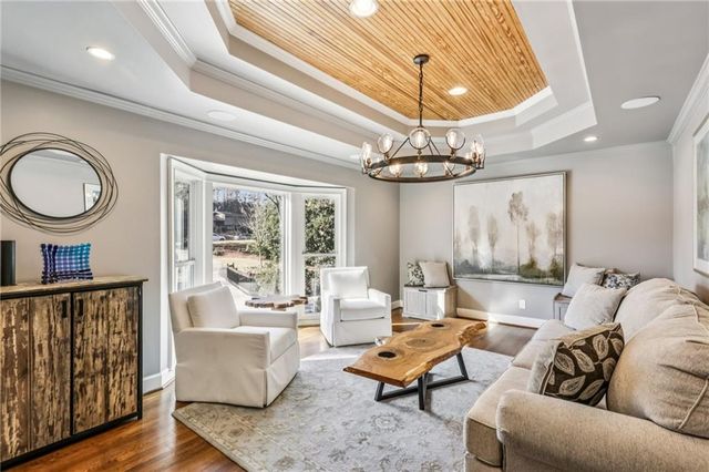 7265 Hunters Branch Drive, Atlanta, GA 30328