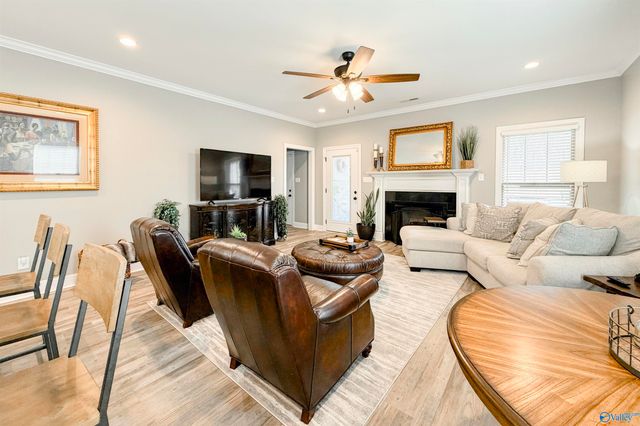 1008 Ashenbury Park, Decatur, AL 35603