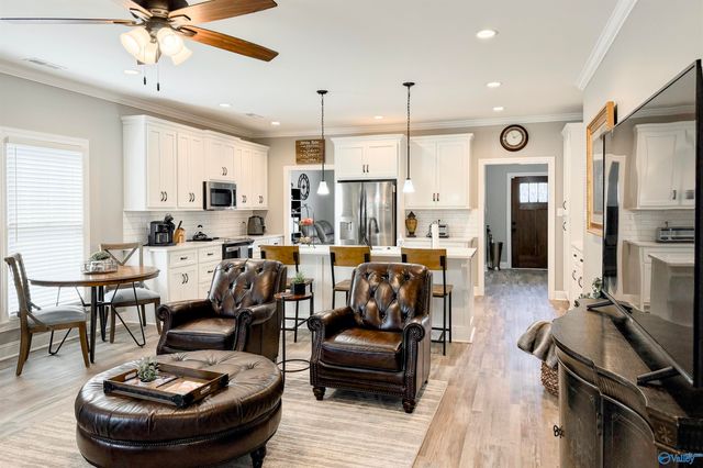 1008 Ashenbury Park, Decatur, AL 35603