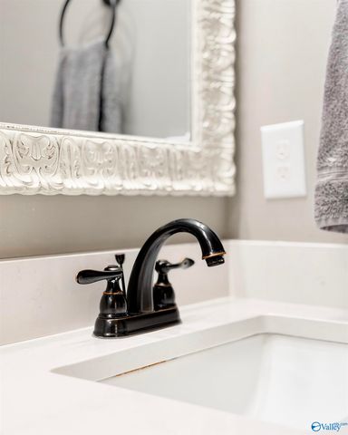 1008 Ashenbury Park, Decatur, AL 35603