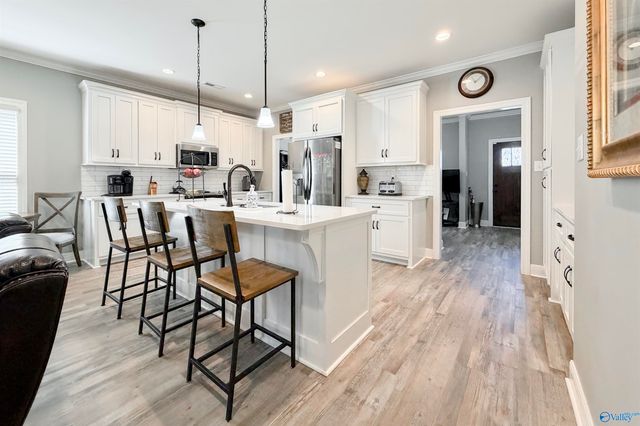 1008 Ashenbury Park, Decatur, AL 35603