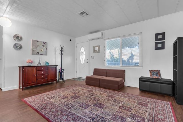 26200 Frampton 92, Harbor City, CA 90710