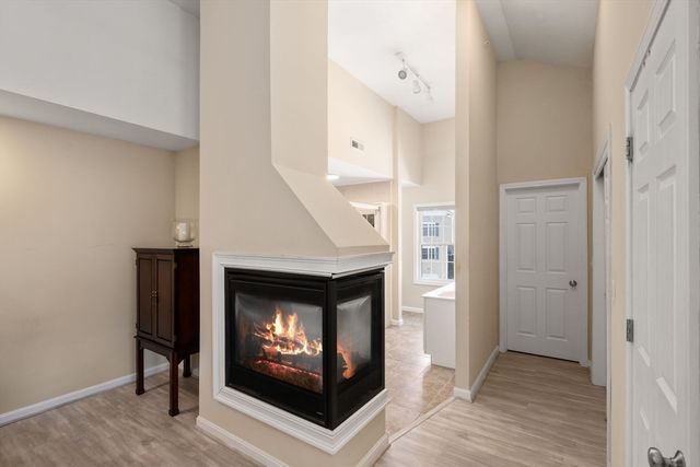 28 Patriots Blvd 28, Hopkinton, MA 01748