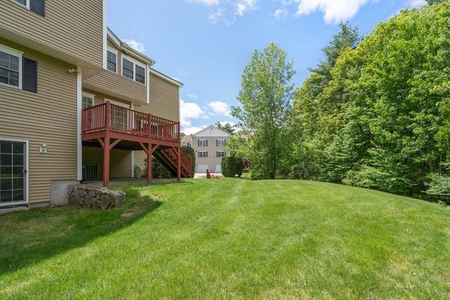 28 Patriots Blvd 28, Hopkinton, MA 01748