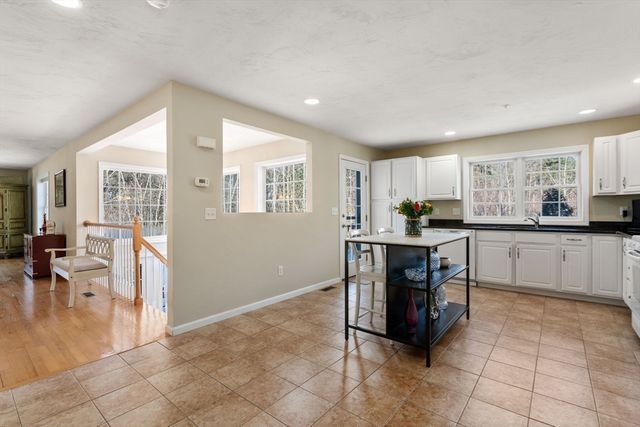 28 Patriots Blvd 28, Hopkinton, MA 01748