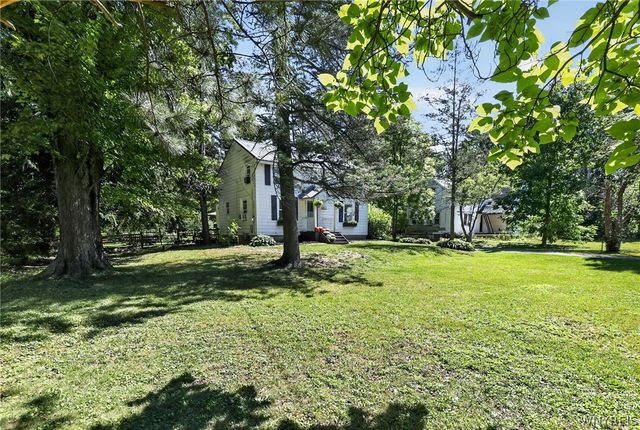6811 Boston State Road, Hamburg, NY 14075