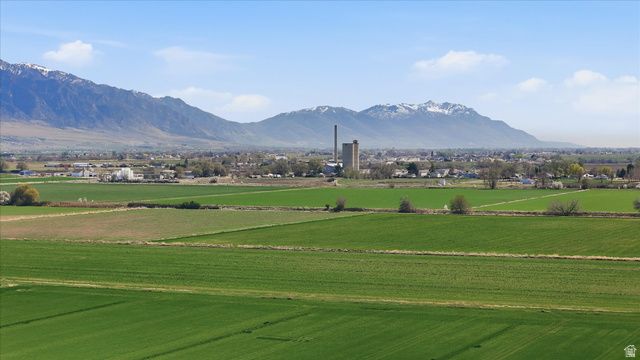 5790 W 13600 N, Garland, UT 84312