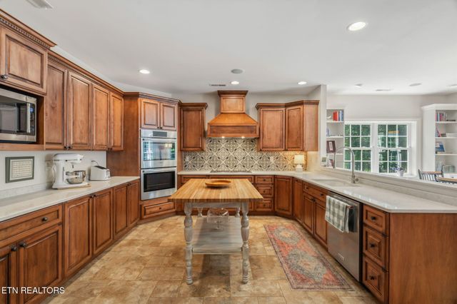 1466 Eagle Furnace Rd, Rockwood, TN 37854