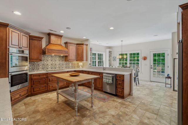 1466 Eagle Furnace Rd, Rockwood, TN 37854