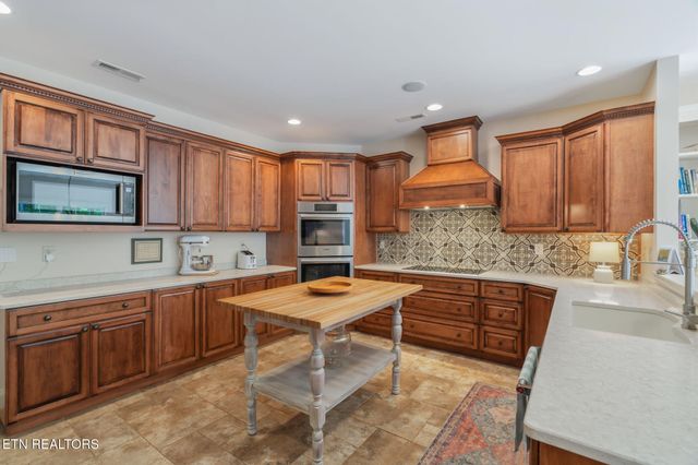 1466 Eagle Furnace Rd, Rockwood, TN 37854