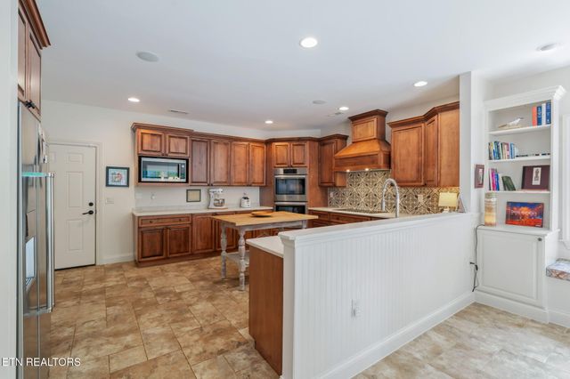 1466 Eagle Furnace Rd, Rockwood, TN 37854