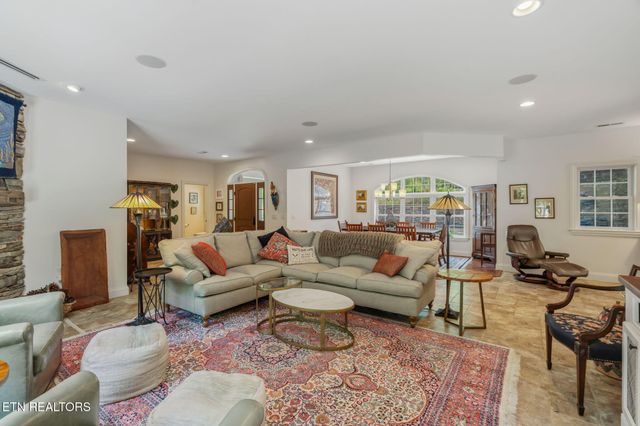 1466 Eagle Furnace Rd, Rockwood, TN 37854