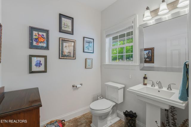 1466 Eagle Furnace Rd, Rockwood, TN 37854