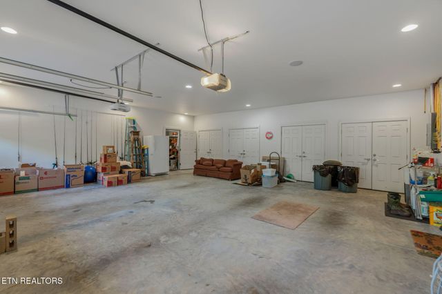 1466 Eagle Furnace Rd, Rockwood, TN 37854