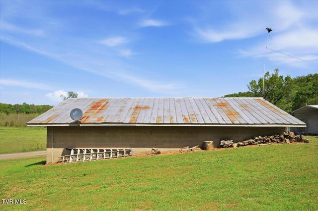 285 Matthews Lane, Mosheim, TN 37818