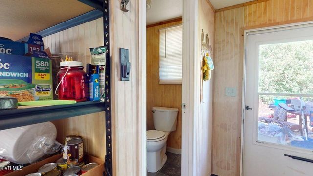 285 Matthews Lane, Mosheim, TN 37818