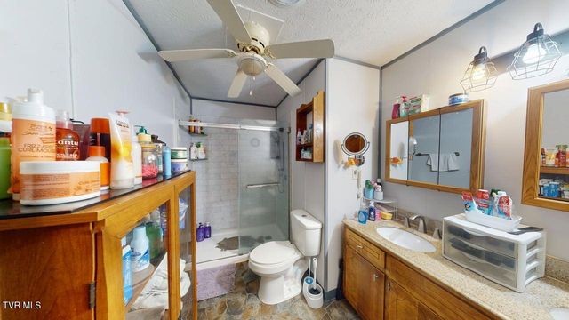 285 Matthews Lane, Mosheim, TN 37818