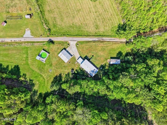 285 Matthews Lane, Mosheim, TN 37818