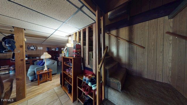 285 Matthews Lane, Mosheim, TN 37818