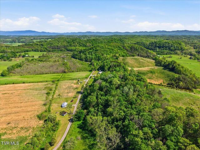 285 Matthews Lane, Mosheim, TN 37818