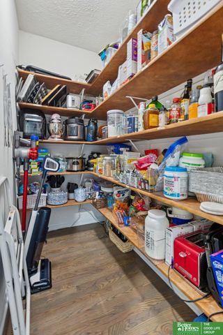 822 S 190th Avenue, Elkhorn, NE 68022