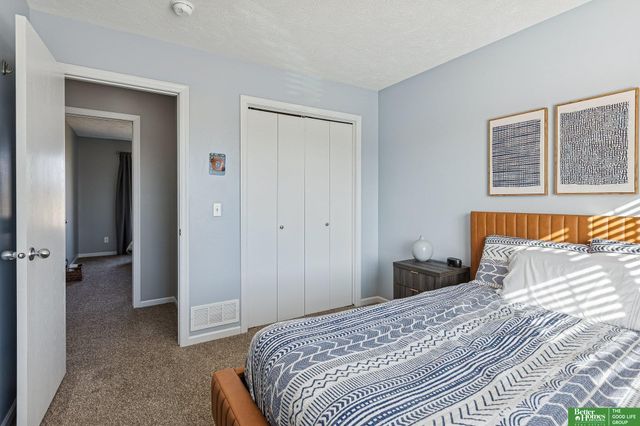 822 S 190th Avenue, Elkhorn, NE 68022