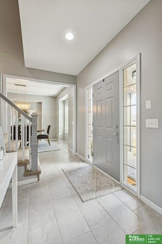 822 S 190th Avenue, Elkhorn, NE 68022