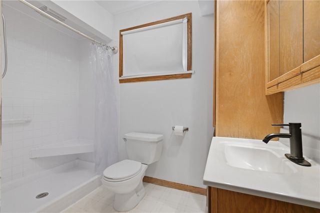 220 E Sheridan Ave, New Castle, PA 16105