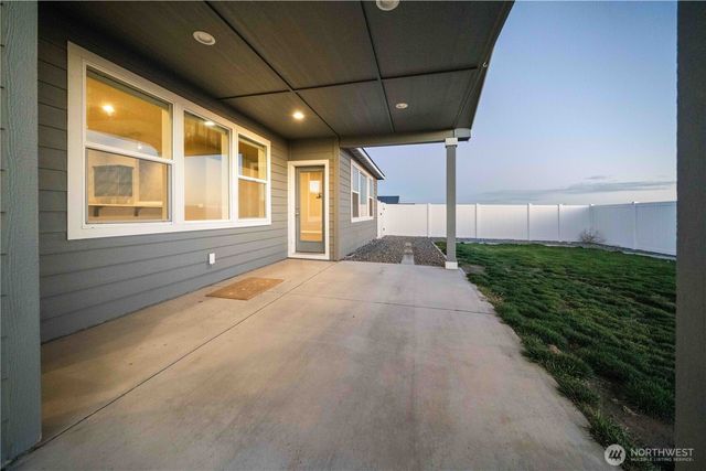 52 Sunwest Drive, Ephrata, WA 98823