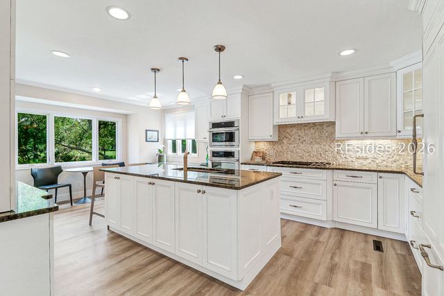 29 Oyster Landing Ln, Hilton Head Island, SC 29928