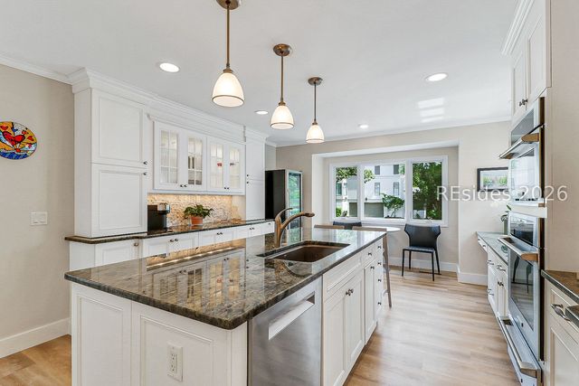 29 Oyster Landing Ln, Hilton Head Island, SC 29928