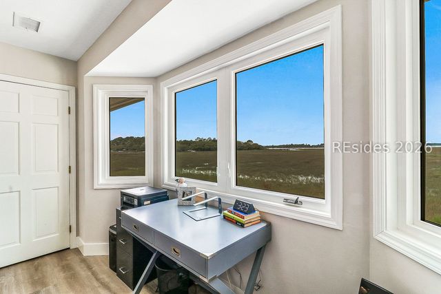 29 Oyster Landing Ln, Hilton Head Island, SC 29928