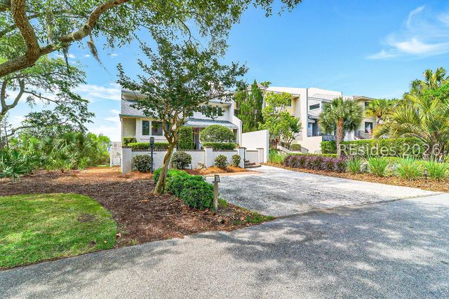 29 Oyster Landing Ln, Hilton Head Island, SC 29928