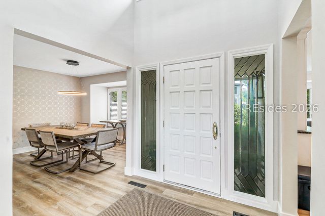 29 Oyster Landing Ln, Hilton Head Island, SC 29928