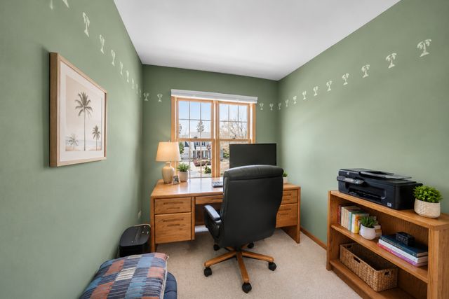 5 Deeke Court, Roselle, IL 60172