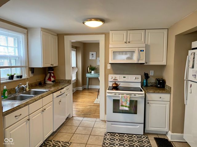 425 W 44th Street, Indianapolis, IN 46208