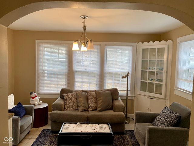 425 W 44th Street, Indianapolis, IN 46208