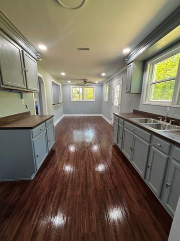 2875 Ervin Lane, Sumter, SC 29154