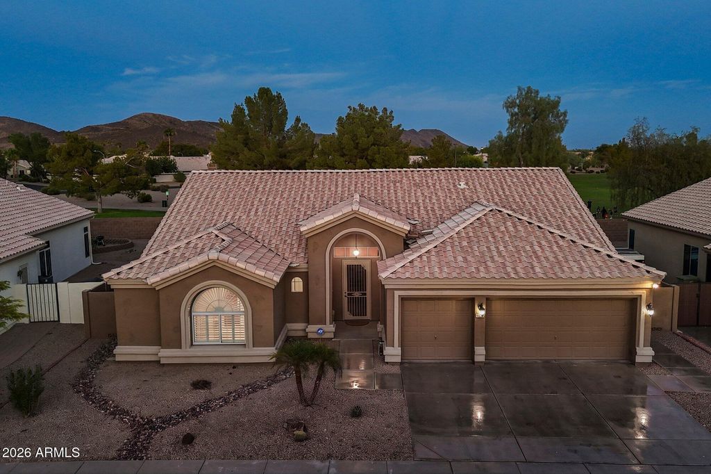 22407 N 71st Lane, Glendale, AZ 85310 — exterior