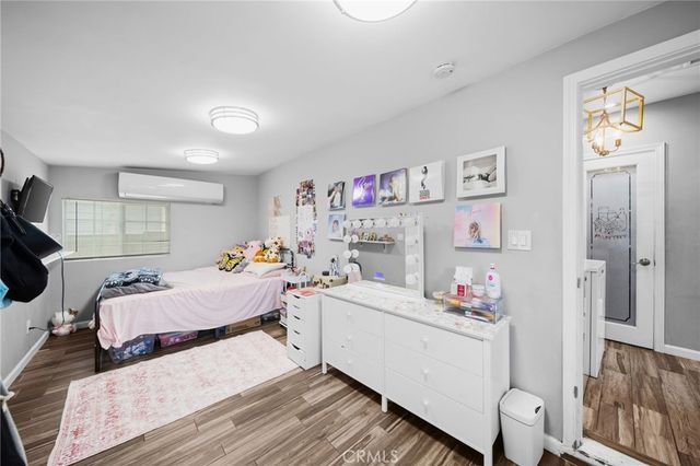 6522 Hereford, Los Angeles, CA 90022