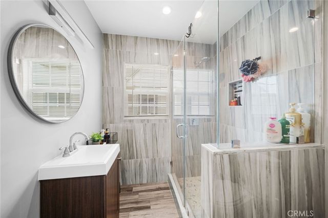 6522 Hereford, Los Angeles, CA 90022