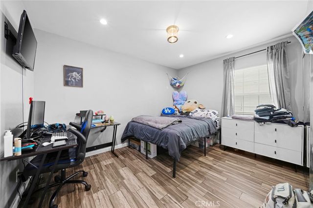 6522 Hereford, Los Angeles, CA 90022